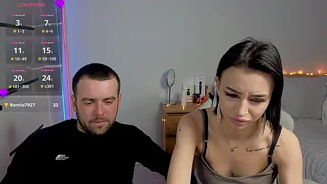 AdeleLaCr0ix online show from 11-22-25, 08:30