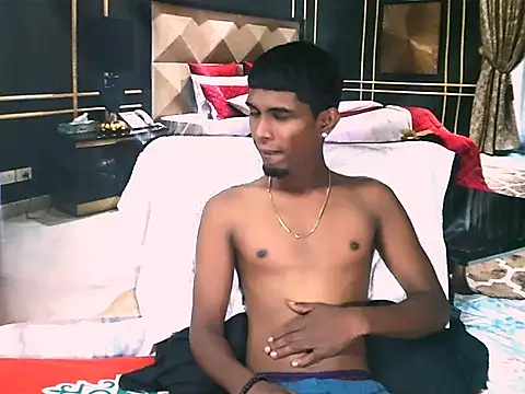 Snapshot of IndianThuggin chatting on 05-08-26, 11:37 IndianThuggin online show from 05-08-26, 11:37