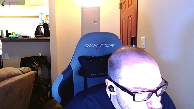 Snapshot of Sin_Lord chatting on 12-21-25, 01:57 Sin Lord online show from 12-21-25, 01:57