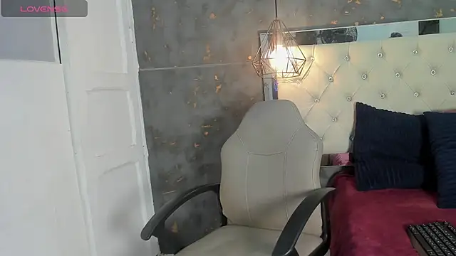 karla ruso online show from 10-25-25, 12:45