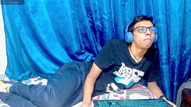 DavTwink3100 online show from 02-07-26, 02:04