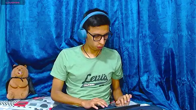 DavTwink3100 online show from 03-04-26, 01:33