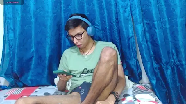 DavTwink3100 online show from 04-14-26, 01:33