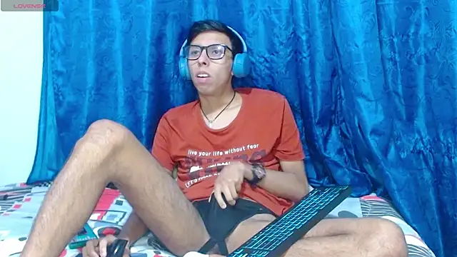 DavTwink3100 online show from 04-16-26, 01:28