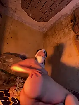 Snapshot of SaraChouchou chatting on 02-24-26, 11:36 SaraChouchou online show from 02-24-26, 11:36