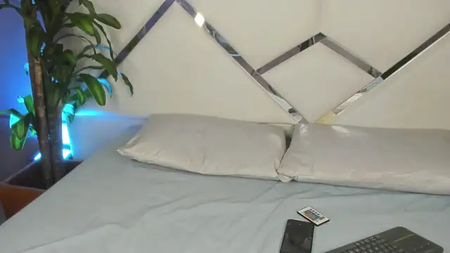 Emiliano Reyes online show from 11-20-25, 04:23