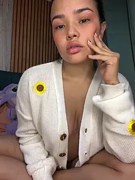 Chloe Mullerr online show from 02-11-26, 09:42