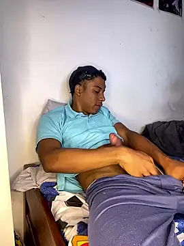 Snapshot of liam_Brooks9 chatting on 01-13-26, 02:00 liam Brooks9 online show from 01-13-26, 02:00