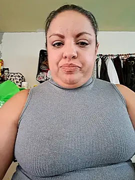 Alondrabb80 online show from 10-19-25, 11:16