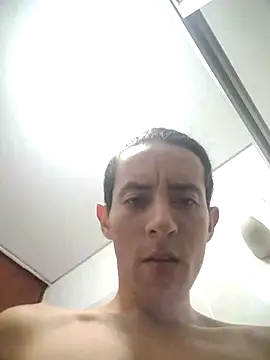 Snapshot of Perezadri chatting on 10-18-25, 05:32 Perezadri online show from 10-18-25, 05:32