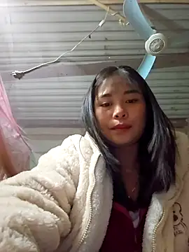 Squirrel-Pear online show from 11-28-25, 01:03