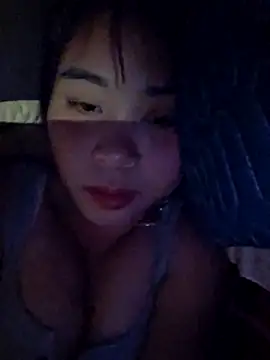 Squirrel-Pear online show from 12-15-25, 08:24