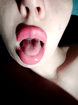 Loveyoudearxq online show from 11-17-25, 04:13