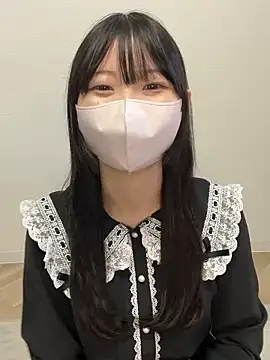 Snapshot of Reina_cute_00_ chatting on 11-06-25, 03:18 Reina cute 00 online show from 11-06-25, 03:18