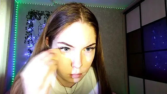 Snapshot of VETT_KITTY chatting on 10-30-25, 07:43 VETT KITTY online show from 10-30-25, 07:43