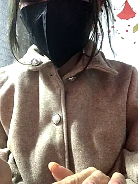 Snapshot of Kylie_beem chatting on 11-27-25, 02:13 Kylie beem online show from 11-27-25, 02:13