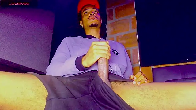 Snapshot of Anaconda_larga chatting on 10-22-25, 12:49 Anaconda larga online show from 10-22-25, 12:49