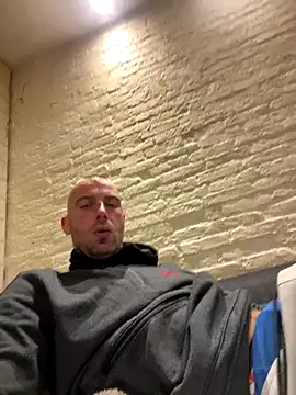 Rotteei1 online show from 11-29-25, 08:17