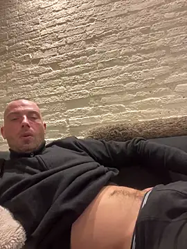 Rotteei1 online show from 02-08-26, 05:16