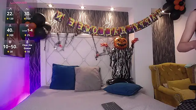 Mike lawford1 online show from 10-30-25, 01:34