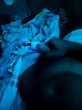 Snapshot of papi420dj chatting on 12-02-25, 03:45 papi420dj online show from 12-02-25, 03:45