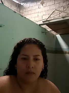 Snapshot of chikis12_ chatting on 11-23-25, 05:57 chikis12 online show from 11-23-25, 05:57