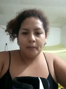 Snapshot of chikis12_ chatting on 11-26-25, 05:19 chikis12 online show from 11-26-25, 05:19