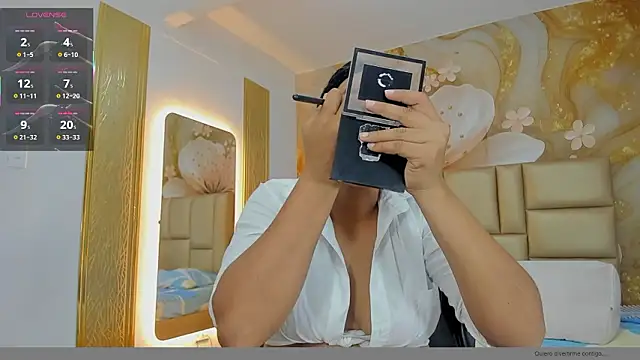 NahomiWalker  online show from 03-04-26, 08:26