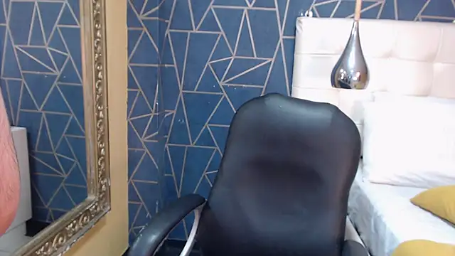 SantiOlsen online show from 11-02-25, 03:53