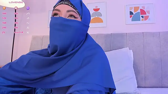 Snapshot of fatiima_ chatting on 06-06-26, 07:07 fatiima online show from 06-06-26, 07:07