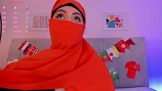 Snapshot of fatiima_ chatting on 06-25-26, 07:29 fatiima online show from 06-25-26, 07:29