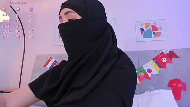 Snapshot of fatiima_ chatting on 06-26-26, 07:18 fatiima online show from 06-26-26, 07:18