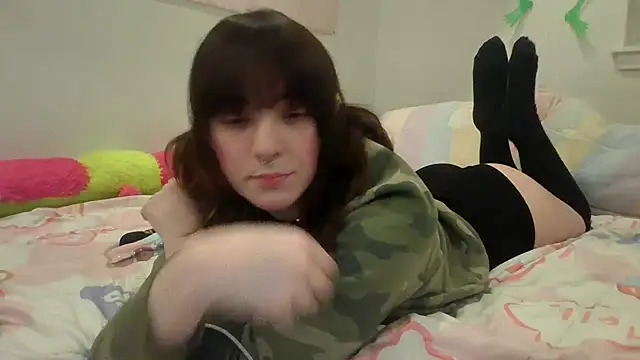 Snapshot of Trickylucy555 chatting on 12-21-25, 10:00 Trickylucy555 online show from 12-21-25, 10:00