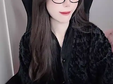 -Alicee- online show from 11-19-25, 03:06