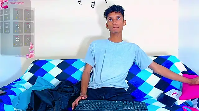 Snapshot of dabryan8 chatting on 12-16-25, 11:15 dabryan8 online show from 12-16-25, 11:15