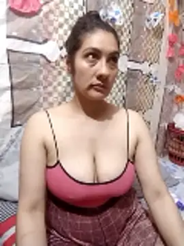 Snapshot of luzdelunas chatting on 11-03-25, 12:57 luzdelunas online show from 11-03-25, 12:57