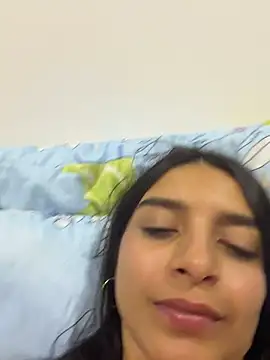 Snapshot of violeta365 chatting on 05-21-26, 01:45 violeta365 online show from 05-21-26, 01:45