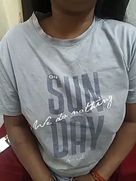 Snapshot of hot_richa chatting on 12-20-25, 06:31 hot richa online show from 12-20-25, 06:31