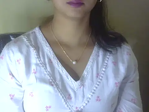 Snapshot of shimz_ chatting on 11-30-25, 06:06 shimz online show from 11-30-25, 06:06