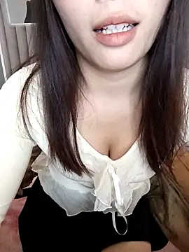 Fish yellow online show from 11-25-25, 02:22