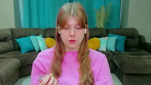 Snapshot of Stella_Light chatting on 10-24-25, 11:28 Stella Light online show from 10-24-25, 11:28