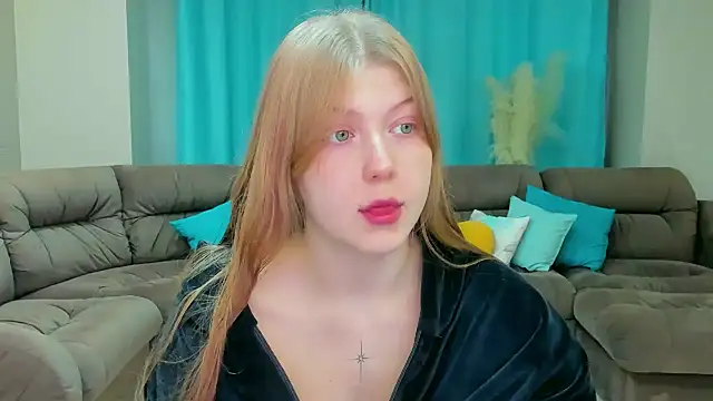 Snapshot of Stella_Light chatting on 11-10-25, 04:22 Stella Light online show from 11-10-25, 04:22