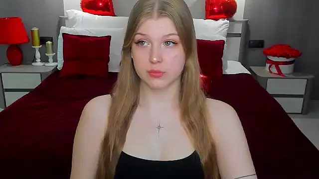 Snapshot of Stella_Light chatting on 03-03-26, 12:11 Stella Light online show from 03-03-26, 12:11