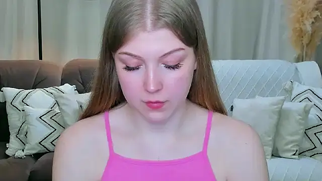 Snapshot of Stella_Light chatting on 04-28-26, 06:02 Stella Light online show from 04-28-26, 06:02