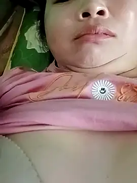 Snapshot of suka-bibi chatting on 11-19-25, 04:56 suka-bibi online show from 11-19-25, 04:56