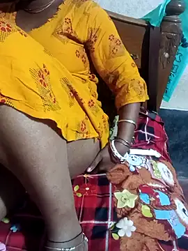 Snapshot of Hot-joyaa chatting on 11-13-25, 05:45 Hot-joyaa online show from 11-13-25, 05:45