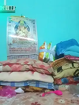 Snapshot of Hot-joyaa chatting on 12-15-25, 04:00 Hot-joyaa online show from 12-15-25, 04:00