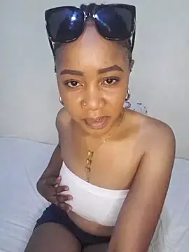 Snapshot of sexy-portable chatting on 11-07-25, 12:05 sexy-portable online show from 11-07-25, 12:05