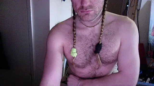 Snapshot of LSDsexslave chatting on 05-11-26, 05:21 LSDsexslave online show from 05-11-26, 05:21