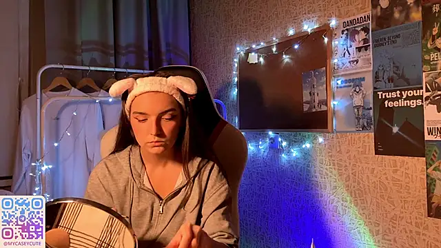 Caseycute online show from 10-21-25, 11:38
